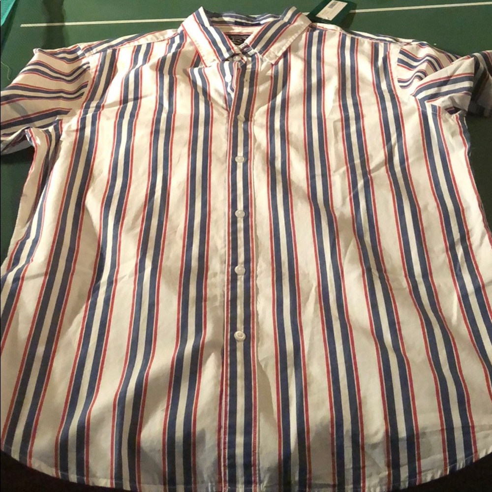 Short sleeve button down shirt